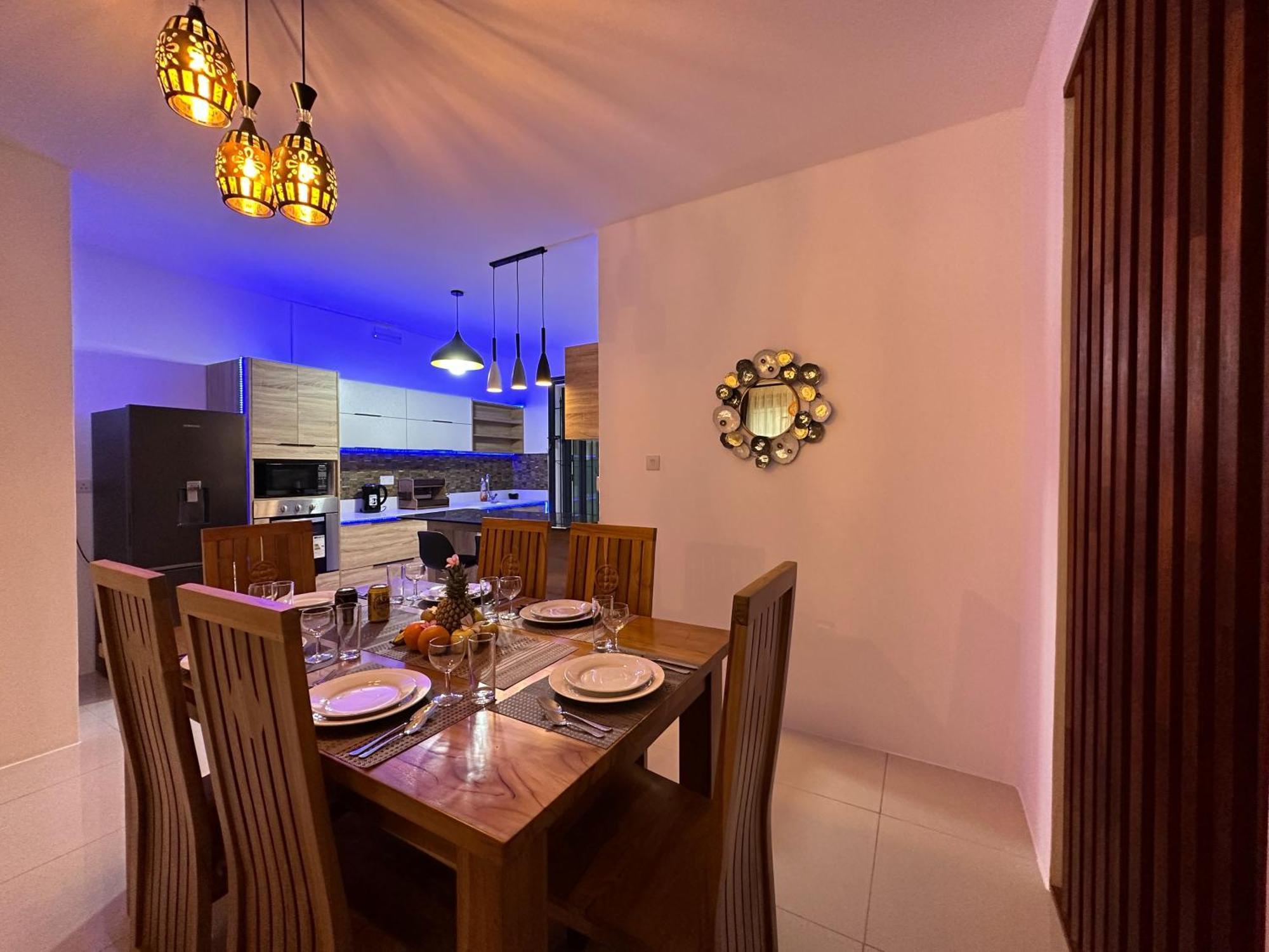 Seasand-entire Luxury 3 Bd - Close To Apartment *